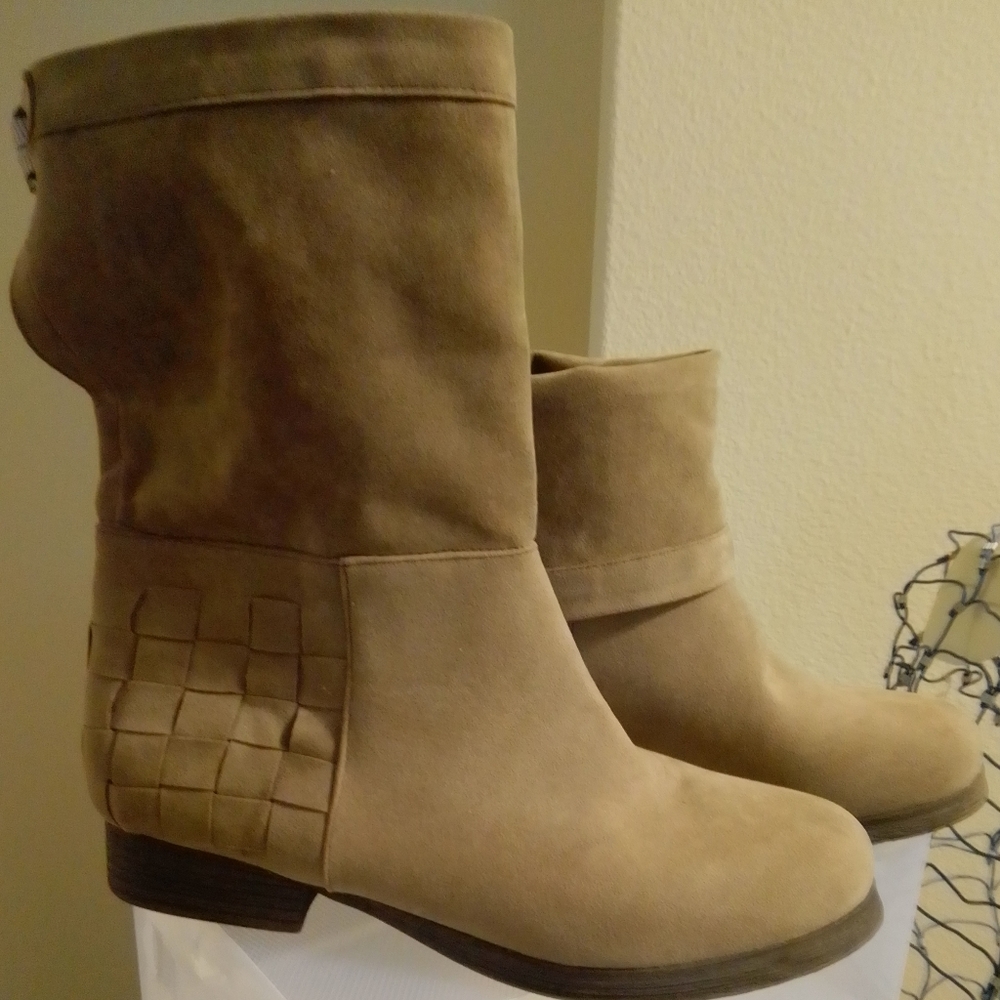 Boots mid calf faux suede new 8.5